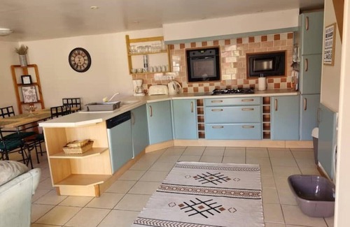 Paizay-le-Tort Cabaña | 'Felicia' 2 Bedroom Family Gite with Shared Hot Tub & Swimming Pool