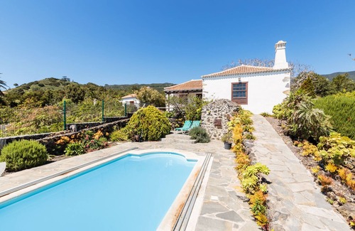 Villa de Mazo Cabaña | Casa en plena naturaleza con piscina privada, BBQ, vistas al mar y montaña