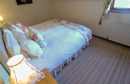 Allithwaite Cabaña | Fell View close to Lake Windermere with leisure club included.