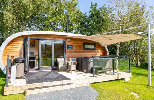 Cowan Bridge Cabina | Fell View Park Escape Pods with hot tubs