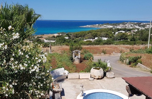 Marina di Felloniche Apartamento | Felloniche Apartment Sea View, Castrignano del Capo, Italy