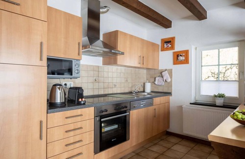 Eslohe Casa | Felsberg retiro moderno