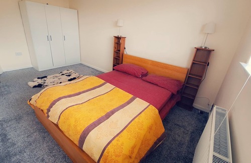 Bradford Casa | Female and Couple only Double Room