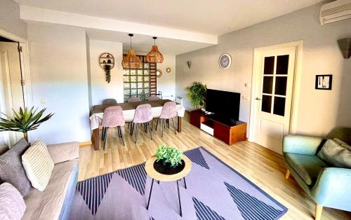 Lloret de Mar Apartamento | FENALS BEACH&CHIC, Boutique Apartament with parking, full equipped near the beach