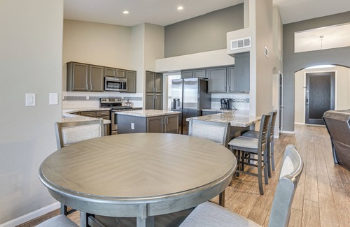 Garden Lakes Casa | Fenced Backyard Oasis: Pet-Friendly Avondale Home