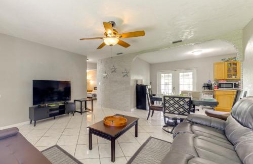 Miramar Casa | Fenced-In Yard Home 3 Mi to Hard Rock Stadium!