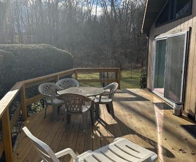 Sciota Complejo | Fenced Yard Chalets from Good Dog Vacations at Big Valley Resort