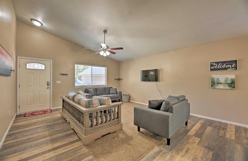 Torreon Casa | Fenced Yard, Fire Pit Quiet Show Low Home!