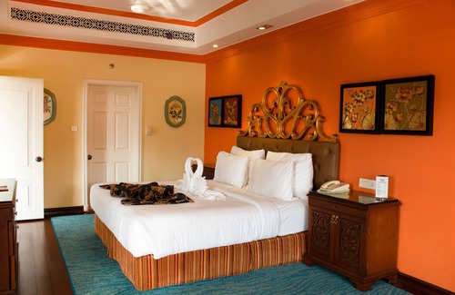 Betul Complejo | Fenicia Riverside Resort