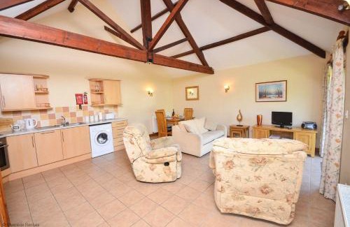 Irstead Casa | Fennel Cottage - How Hill - Private Fishing Lake for complex
