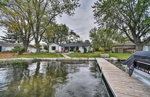 Lake Fenton Casa | Fenton Home with Patio and All Sports Lake Access