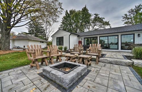 Lake Fenton Casa | Fenton Home with Patio and All Sports Lake Access
