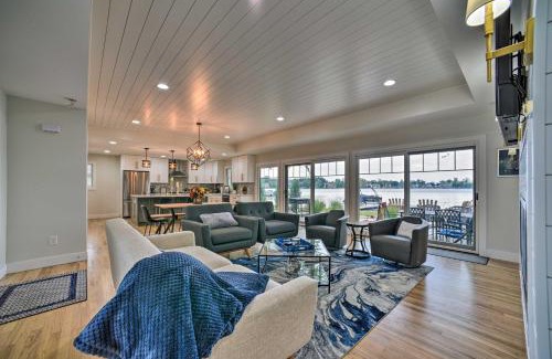 Lake Fenton Casa | Fenton Home with Patio and All Sports Lake Access