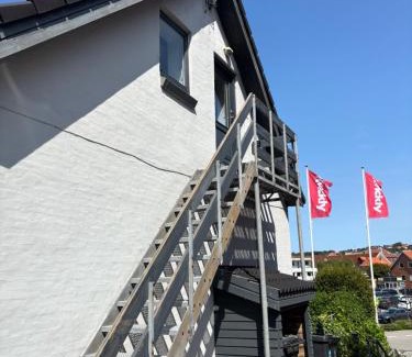 Lemvig Apartamento | Ferielejlighed med havneudsigt