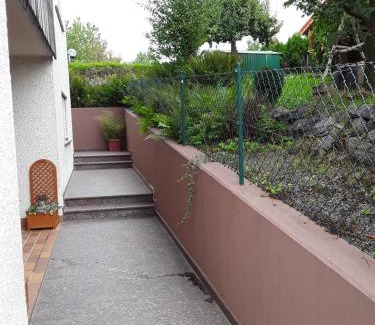 Kleinbreitenbach Apartamento | Ferien- und Monteurwohnung Tina