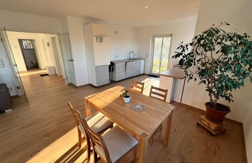 Kleinsassen Apartamento | Ferienapartment An der Milseburg - apartment/apartment, shower, WC, 1 bedroom