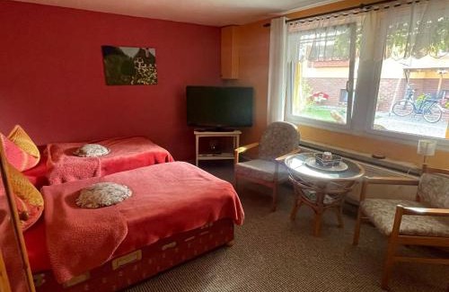 Ribnitz Apartamento | Ferienbungalow Zum Blumengarten