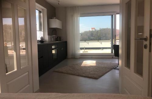 Riedenburg Apartamento | Ferienchalet Burgenblick