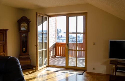 Zandt Apartamento | Casa de vacaciones para el bienestar. Masaje y salón de belleza en la casa.