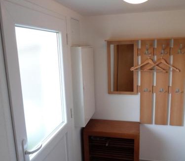 Manebach Apartamento | Ferienhütte Ilmtalblick