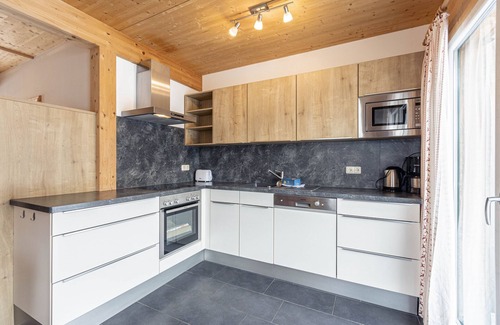 Murau Casa | Ferienhaus #13 mit 4 Schlafzimmern & IR-Sauna/Feriendorf Murau