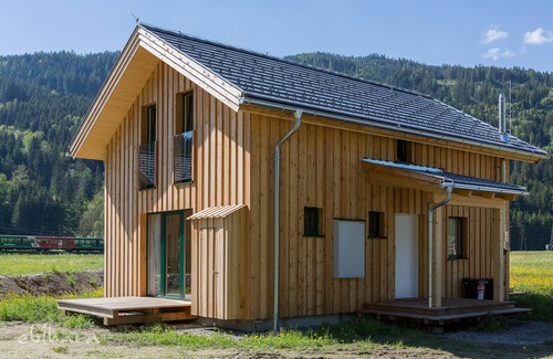 Murau Casa | Ferienhaus #13 mit 4 Schlafzimmern & IR-Sauna/Feriendorf Murau