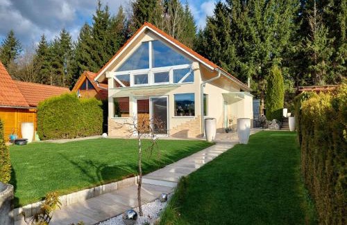 Spielberg Casa | FERIENHAUS A&C DELUXE AM SEE