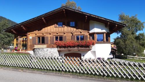 Schattwald Chalet De Esquí | Ferienhaus Alpsteig