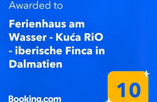 Bilice Casa | Ferienhaus am Wasser - Kuća RiO - iberische Finca in Dalmatien