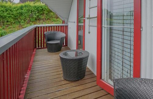 Seepark Kirchheim Casa | Ferienhaus "Bären Ecke" am See im Bergland