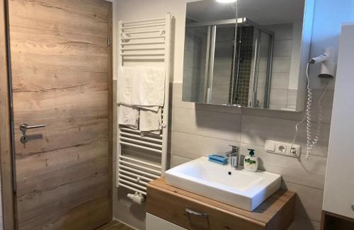 Pettneu am Arlberg Apartamento | Ferienhaus Bergkristall