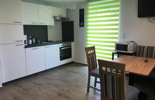 Pettneu am Arlberg Apartamento | Ferienhaus Bergkristall