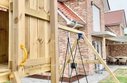 Butjadingen Apartamento | Ferienhaus für 10 Gäste mit 140m² in Eckwarden