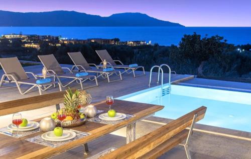 Filaki Casa | Ferienhaus Für 24 Personen In Draia, Kreta West Kreta