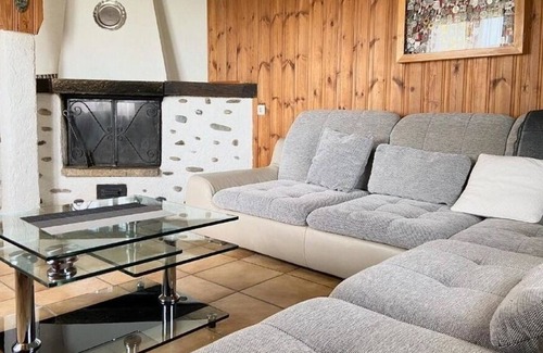 Courtepin Casa | Ferienhaus für 6 Gäste mit 130m² in Barberêche