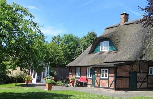 Damp Casa | Ferienhaus Frieda - Urlaubsparadies unter Reet