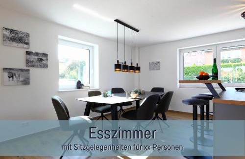 Hockelheim Casa | Ferienhaus Höckelheim- 300qm - 3 Wohnungen - 12 Zimmer - bis 18 Gäste - Kleinkinder reisen gratis - für Familien und Gruppen - Küchen mit Spülmaschine Backofen, Mikrowelle - Smart-TV - WLAN - Fußbodenheizung, Klimaanlage & Raffstores - nähe Göttingen