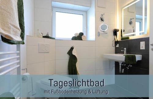 Hockelheim Apartamento | Ferienhaus Höckelheim - FeWo Savanna Lodge - barrierefrei - 100qm - 3 Schlafzimmer - bis 6 Gäste - Babies reisen gratis - Terrasse, Garten & Grill - vollausgestattete Küche mit Spülmaschine - Klimaanlage, Fußbodenheizung & Raffstores - nahe Göttingen