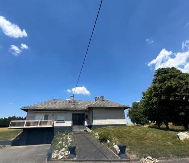 Gondershausen Casa | Ferienhaus Hof Schöneck in sehr ruhiger Alleinlage