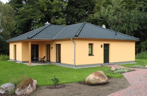 Sanitz Casa | Ferienhaus in ruhiger aber zentraler Lage, mit zwei Terrassen und Garten