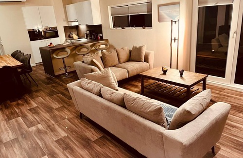 Ribnitz Casa | Ferienhaus Lütte Direkt im Bodden!