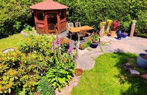 Waldbrunn Casa | Ferienhaus Marré - mit Grill, Feuerstelle und Gartensauna