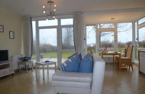 Alt Gaarz Casa | Ferienhaus mit großer Terrasse und herrlicher Aussicht