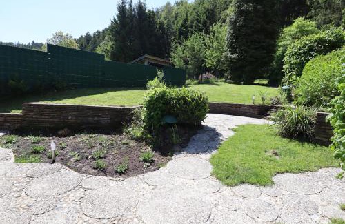 Gilgenbach Casa | Ferienhaus mit Schwimmbad, Whirlpool & Sauna am Nürburgring