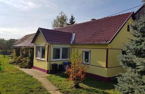 Dobrokoz Casa | Ferienhaus mit Swimmingpool im Eingezäuntem Gartengrundstück