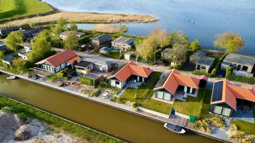 Anjum Casa | Ferienhaus mit Zugang zum Wasser