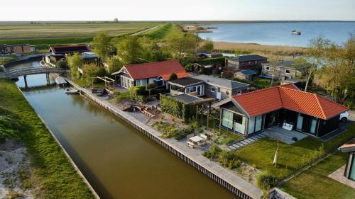 Anjum Casa | Ferienhaus mit Zugang zum Wasser