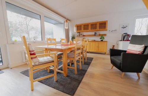Hemfurth-Edersee Apartamento | Ferienhaus Schöne Aussicht Ferienwohnung Rot