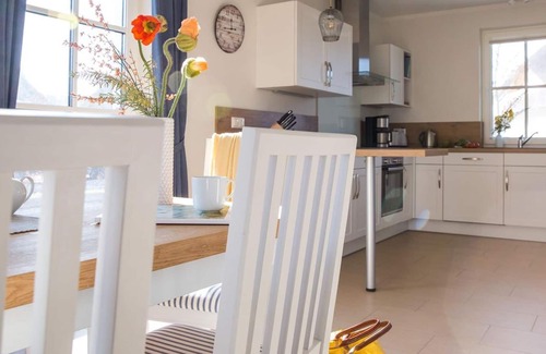 Bodstedt Casa | Ferienhaus Schilfrohrsänger 36 - Der Natur Ganz nah - Ferienhäuser Kranichsruh