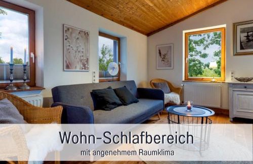 Steinberg Casa | Ferienhaus Töpferhaus - strandnah, haustierfreundlich, optimal für Workation, Kaminofen, Garten, für Paare und Alleinreisende